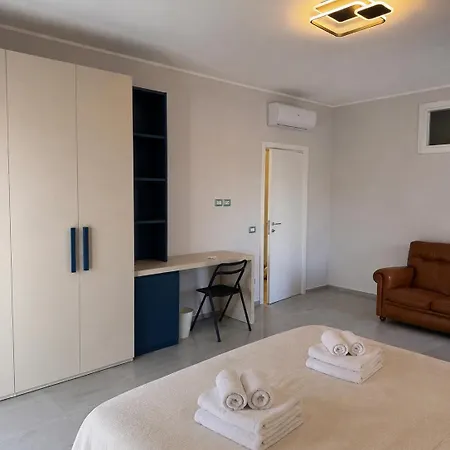 Blue Trani, Sea View &